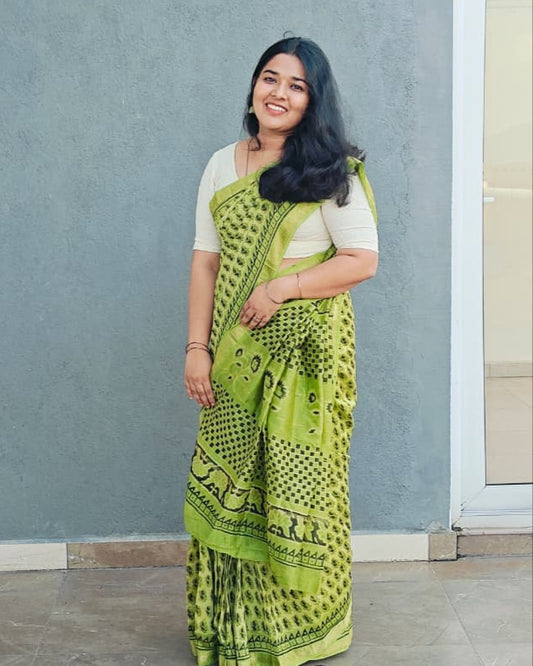 Parrot Green Maheshwari Silk Cotton Saree