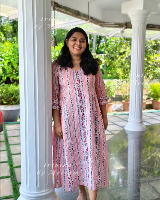 Side Pleated Peach n White Dress