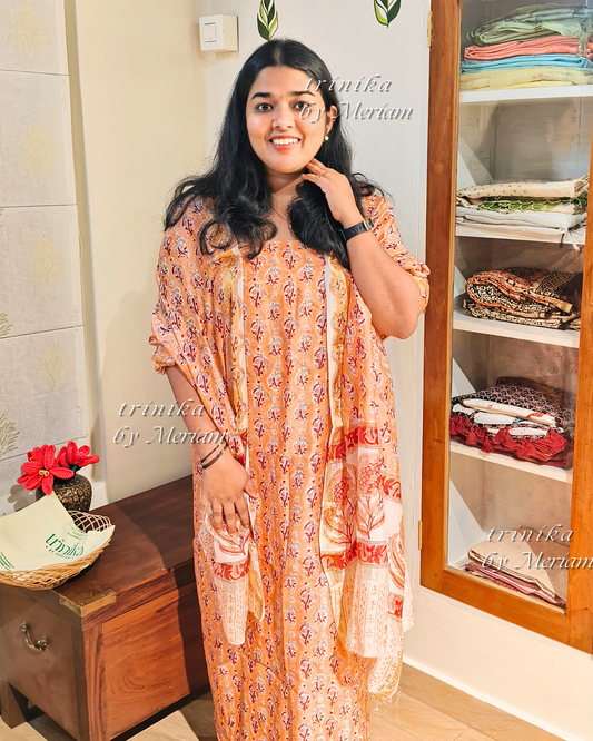 Peach Maheshwari Silk Cotton Salwar Suit
