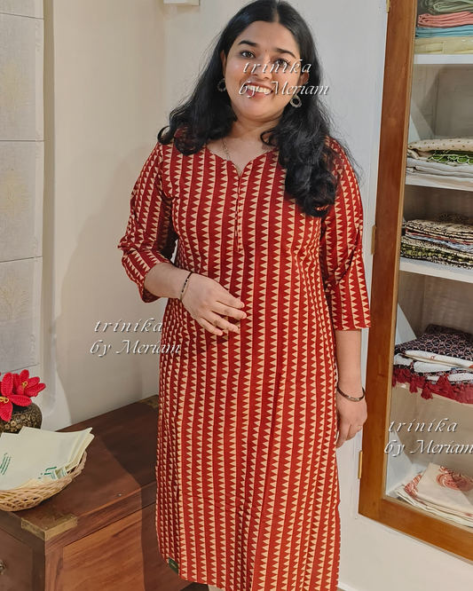 Red Zigzag Slitted Kurta