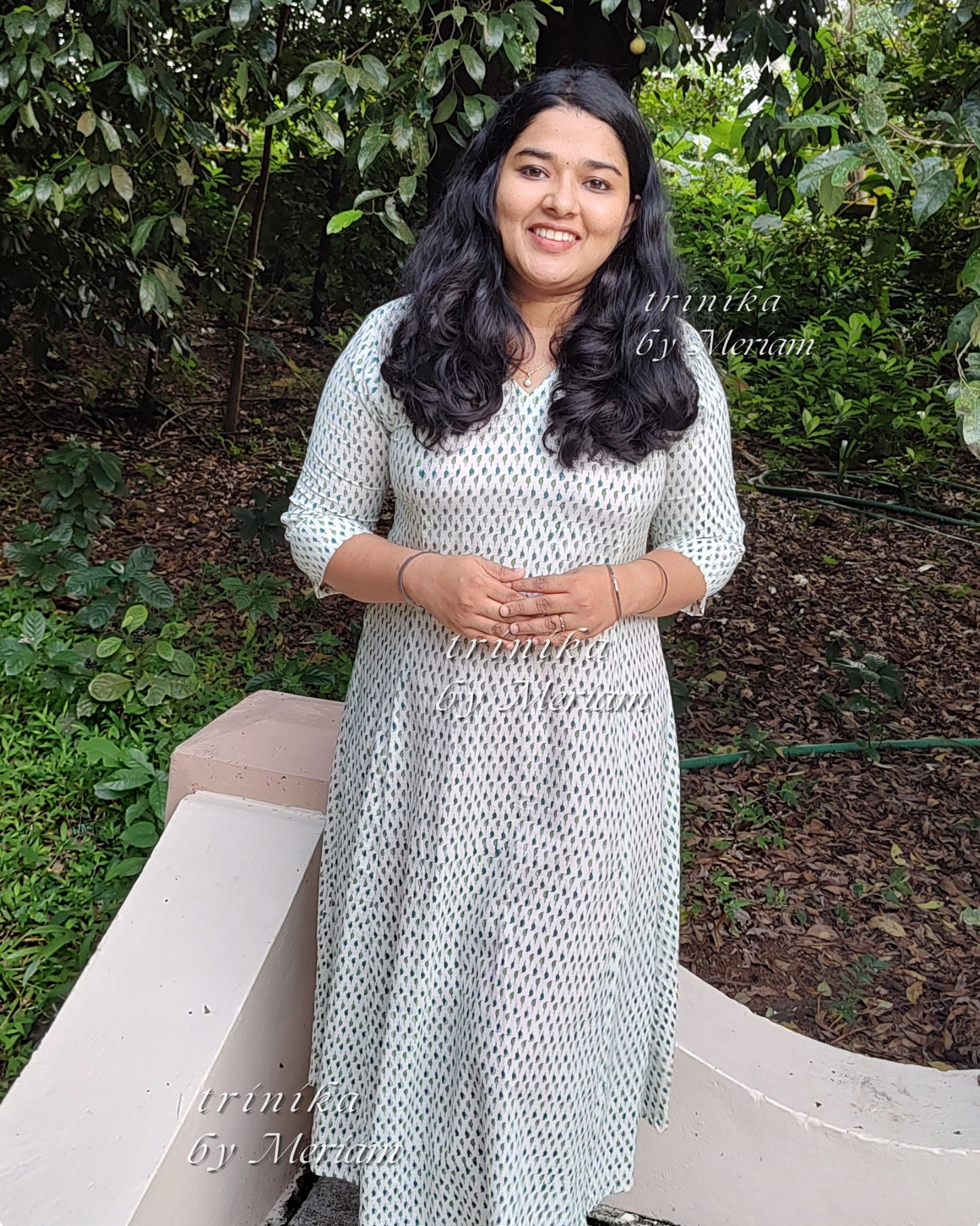 Green Leaves in White Panel-cut Kurta